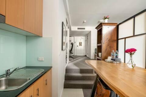 Roma Studio Apartment In Collins Street Melbourne Exteriér fotografie